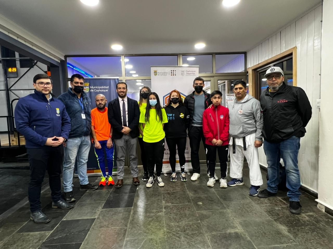 CORPORACIÓN MUNICIPAL DE DEPORTES ENTREGA BECAS A DEPORTISTAS DE LA COMUNA