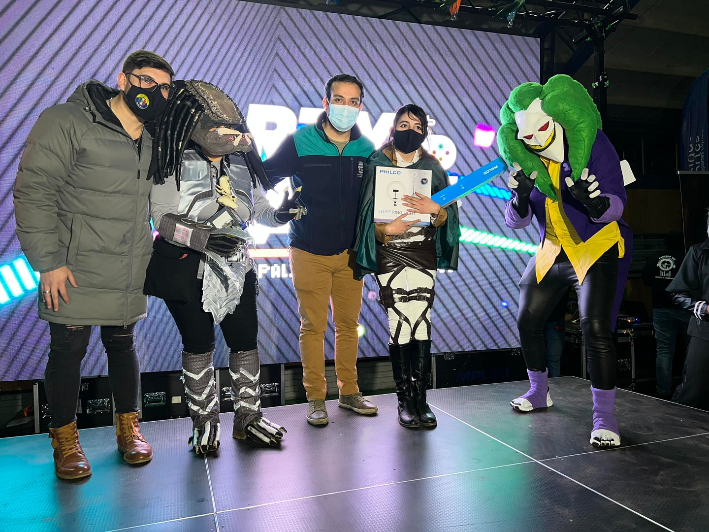 TODO UN ÉXITO: MÁS DE MIL PERSONAS PARTICIPARON EN LA PRIMERA PARTY GAME DE COYHAIQUE