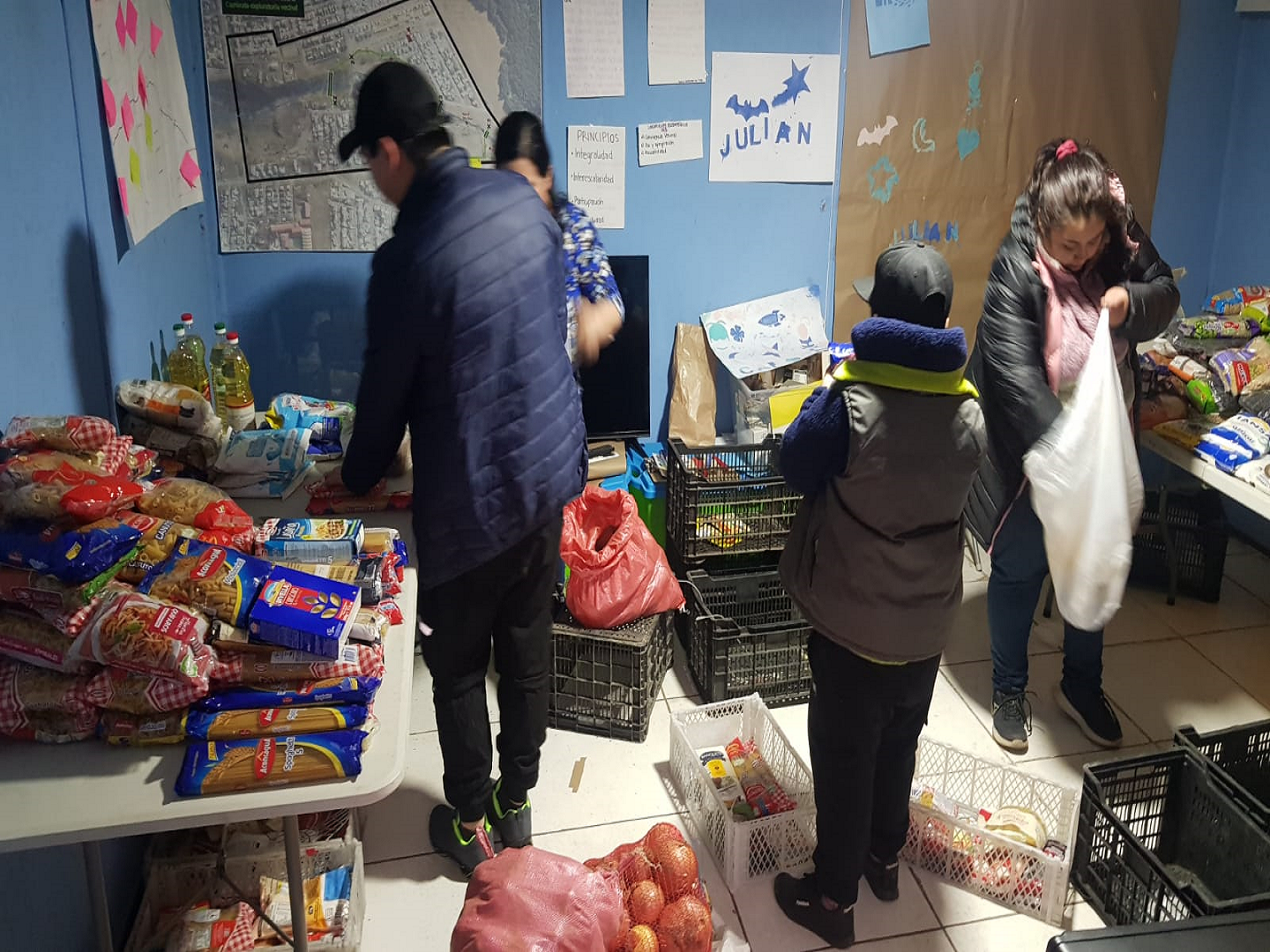 Campaña Solidaria en Barrio Quebrada de la Cruz